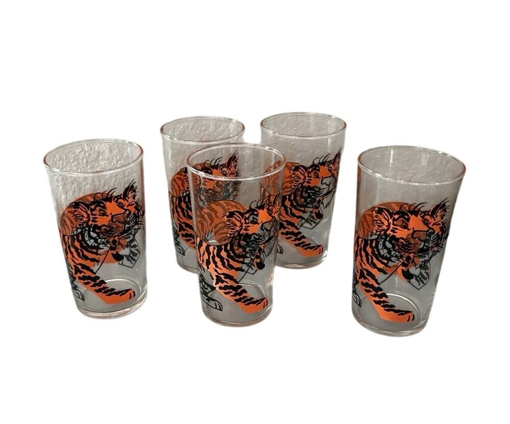 Vintage Esso Put A Tiger In Your Tank Glasses Set of 5 Exxon Promo Tumblers
